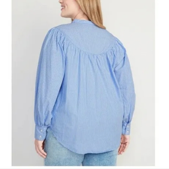 Puff-Sleeve Striped HenleyVisitarShirt for Women - Picture 2 of 11